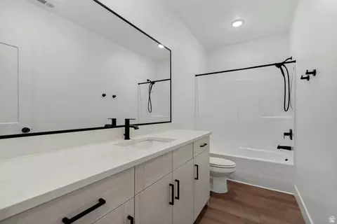 Bath - 1271 N 1440 E #12, Payson, UT 84651 photo 2 of 2