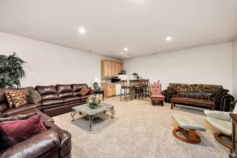 Living - 770 Eagleview Dr, Providence, UT 84332 photo 3 of 3