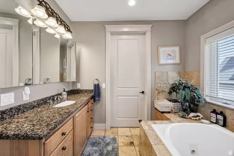 Bath - 770 Eagleview Dr, Providence, UT 84332 photo 1 of 3
