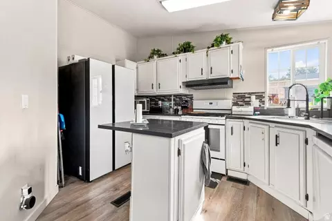 Kitchen - 135 E 1200 S, Ephraim, UT 84627 photo 2 of 3