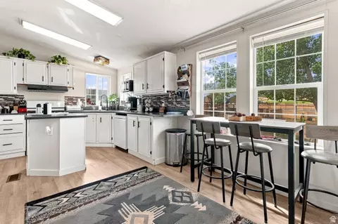 Kitchen - 135 E 1200 S, Ephraim, UT 84627 photo 1 of 3