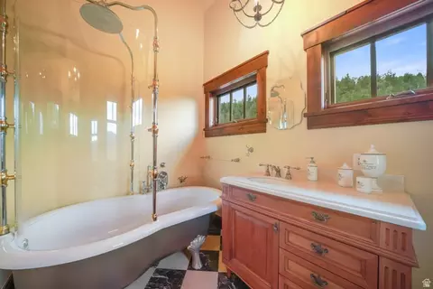 Bath - 2592 S Red Pine Canyon Rd, Kamas, UT 84036 photo 6 of 10