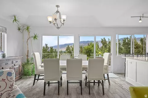Dining - 671 E Chelsea Dr S, Bountiful, UT 84010 photo 2 of 2