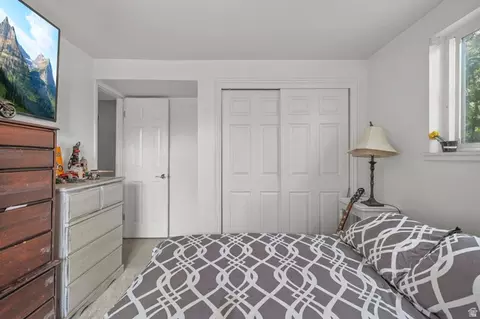 Bedroom - 671 E Chelsea Dr S, Bountiful, UT 84010 photo 3 of 7