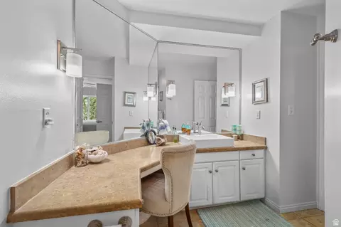 Bath - 671 E Chelsea Dr S, Bountiful, UT 84010 photo 3 of 5