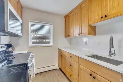 Kitchen - 3508 S Washington Blvd E, Ogden, UT 84403 photo 4 of 5