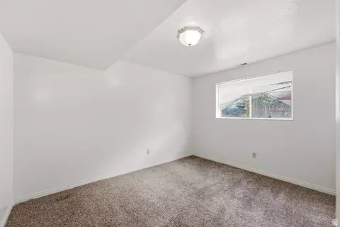Bedroom - 620 E 950 S, Clearfield, UT 84015 photo 4 of 4
