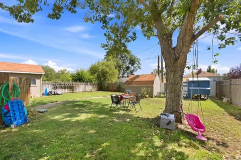 Exterior - 620 E 950 S, Clearfield, UT 84015 photo 5 of 8