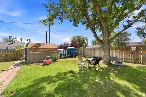 Exterior - 620 E 950 S, Clearfield, UT 84015 photo 4 of 8