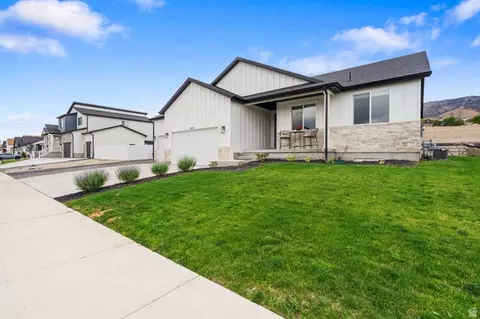 3577 S Garibaldi Way, Saratoga Springs, UT 84045