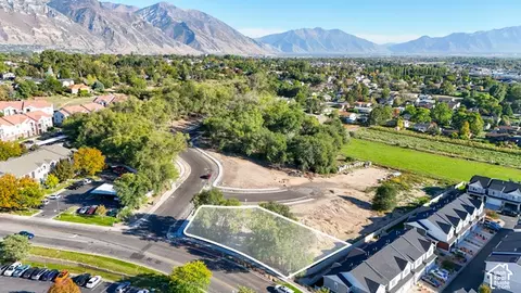 1438 S 400 W #201, Orem, UT 84058 photo 12
