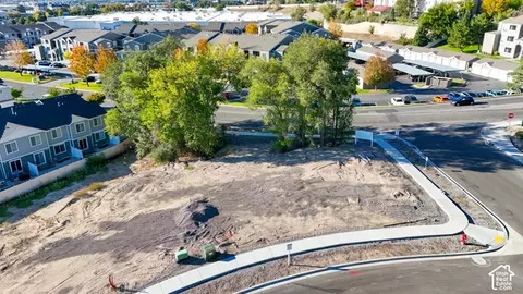 1438 S 400 W #201, Orem, UT 84058 photo 9