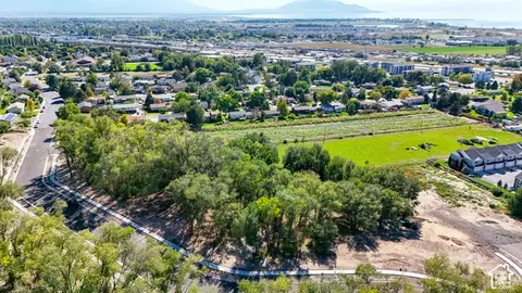 1474 S 400 W #204, Orem, UT 84058 photo 2