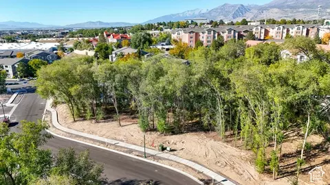 1451 S 400 W #211, Orem, UT 84058 photo 10