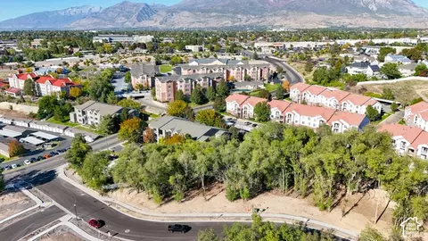 1451 S 400 W #211, Orem, UT 84058 photo 9