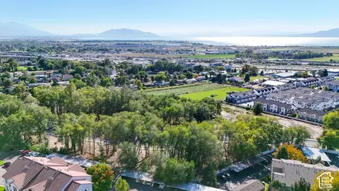 1467 S 400 W #212, Orem, UT 84058 photo 10