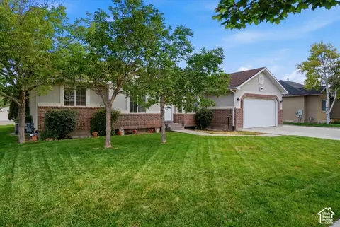 791 E Saddle Rd, Grantsville, UT 84029