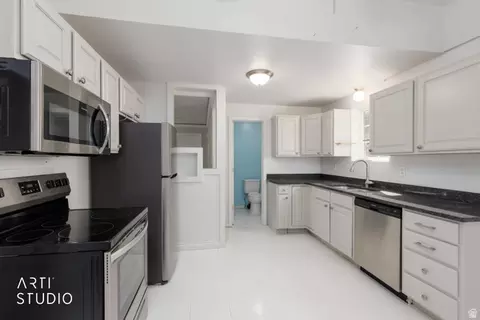 Kitchen - 661 E 2735 S, Ogden, UT 84403 photo 1 of 1