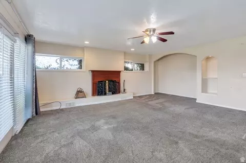 Living - 160 W 1100 S, Orem, UT 84058 photo 3 of 5
