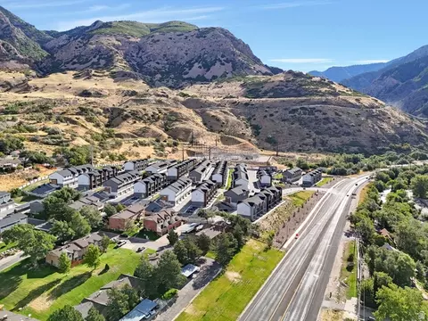 View/Area - 1701 E 1470 S #13E, Ogden, UT 84404 photo 4 of 5