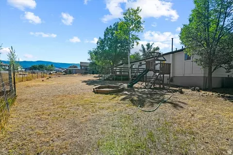 Exterior - 285 N 400 E, Mount Pleasant, UT 84647 photo 3 of 7