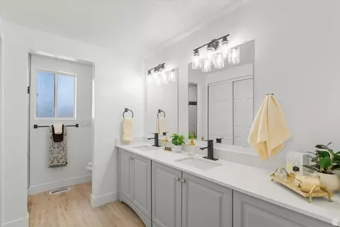 Bath - 285 N 400 E, Mount Pleasant, UT 84647 photo 1 of 3