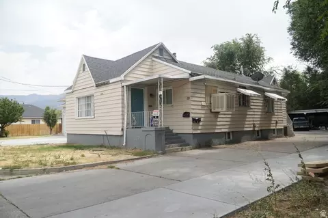 329 8th St, Ogden, UT 84404