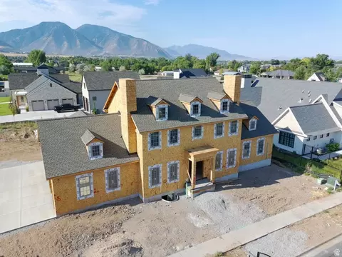 Exterior - 208 E 400 S, Mapleton, UT 84664 photo 4 of 7