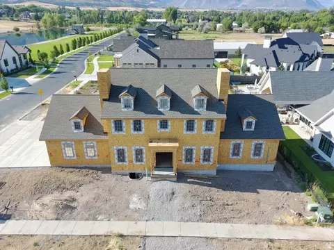 Exterior - 208 E 400 S, Mapleton, UT 84664 photo 5 of 7