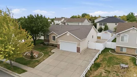 View/Area - 603 E 2050 S, Clearfield, UT 84015 photo 1 of 8