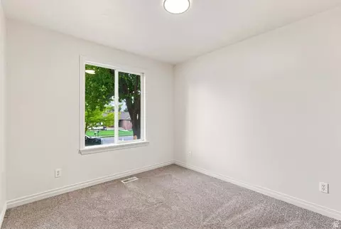 Bedroom - 603 E 2050 S, Clearfield, UT 84015 photo 4 of 7