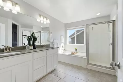 Bath - 4936 W Red Ruby Ln, Herriman, UT 84096 photo 1 of 6