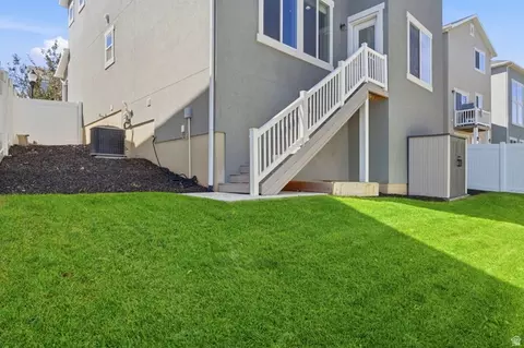 Exterior - 4936 W Red Ruby Ln, Herriman, UT 84096 photo 3 of 7