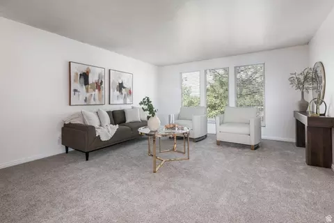 Living - 1360 N Nola Dr E, Centerville, UT 84014 photo 2 of 6