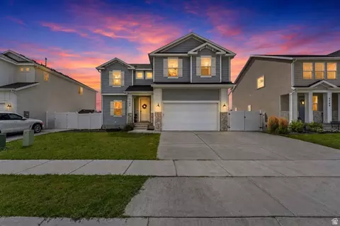 Exterior - 3289 N Pronghorn Dr, Eagle Mountain, UT 84005 photo 2 of 6