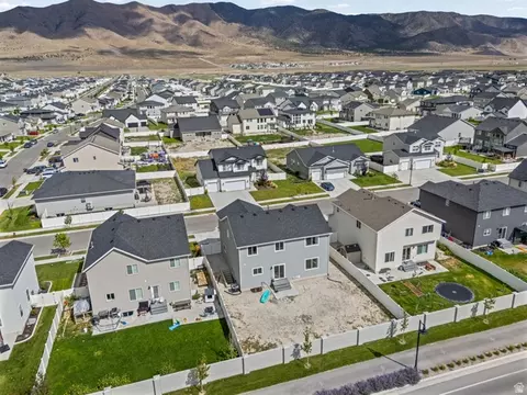 View/Area - 3289 N Pronghorn Dr, Eagle Mountain, UT 84005 photo 4 of 5