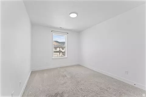 Bedroom - 3289 N Pronghorn Dr, Eagle Mountain, UT 84005 photo 6 of 10