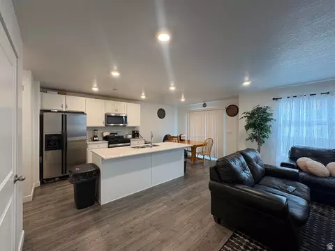 Kitchen - 1718 S Windy Dr, Spanish Fork, UT 84660 photo 2 of 3