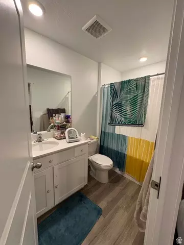 Bath - 1718 S Windy Dr, Spanish Fork, UT 84660 photo 2 of 2