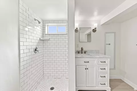 Bath - 721 E 50 S, Provo, UT 84606 photo 2 of 4