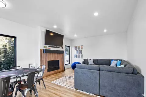 Living - 846 E Steam Engine Dr, Brian Head, UT 84719 photo 2 of 3