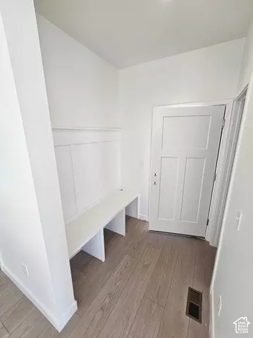 Entry Way - 3584 E Lakota Dr #605, Eagle Mountain, UT 84005 photo 4 of 9