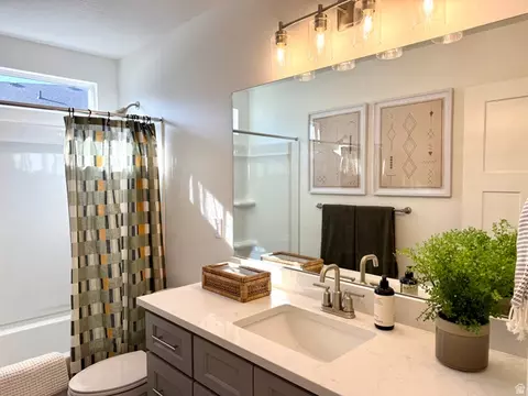 Bath - 3584 E Lakota Dr #605, Eagle Mountain, UT 84005 photo 1 of 1