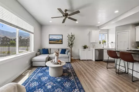 Living - 825 S 1710 E, Spanish Fork, UT 84660 photo 2 of 4
