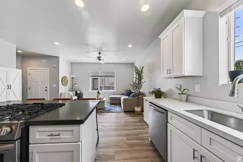 Kitchen - 825 S 1710 E, Spanish Fork, UT 84660 photo 3 of 5