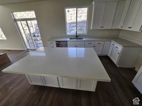 Kitchen - 3579 E Lakota Dr #604, Eagle Mountain, UT 84005 photo 5 of 5