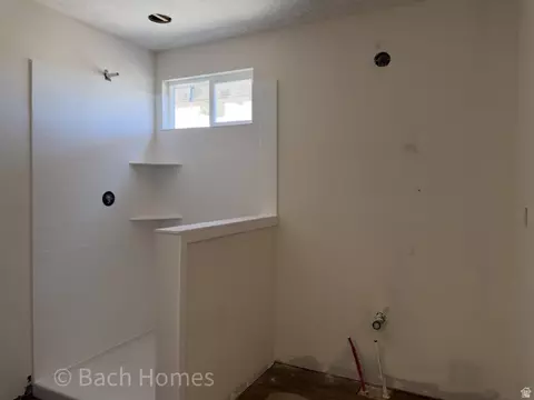Bath - 3579 E Lakota Dr #604, Eagle Mountain, UT 84005 photo 5 of 7