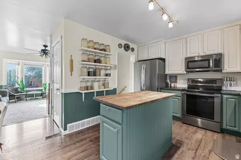 Kitchen - 1494 E 1000 S, Provo, UT 84606 photo 2 of 2