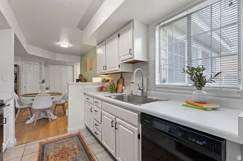 Kitchen - 650 S Main St #3107, Bountiful, UT 84010 photo 4 of 5