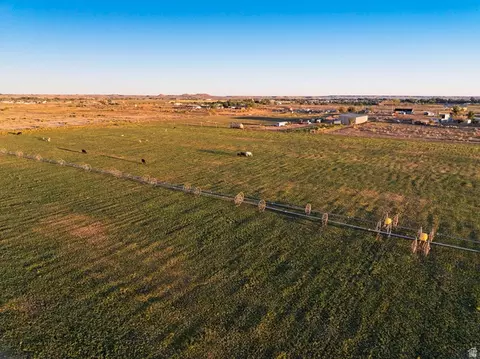 685 E 1000 N, Roosevelt, UT 84066 photo 4